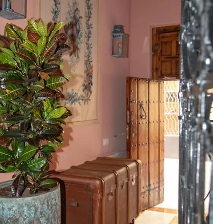 La Casa Del Pozo Santo Seville